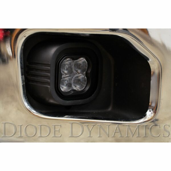 Pod light featuring advanced TIR optics for high efficiency and focus.