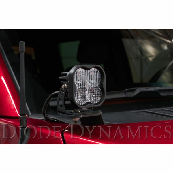 Pod light featuring advanced TIR optics for high efficiency and focus.