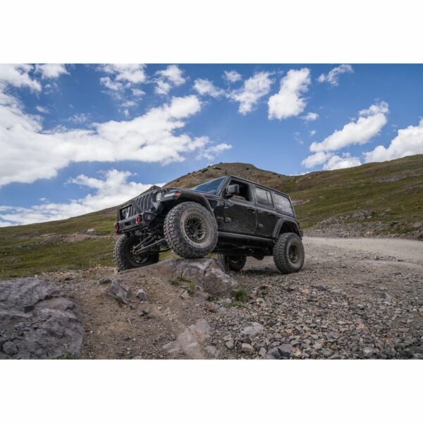 SUPERLIFT 2.5 Inch Dual Rate Coil Spring Lift Kit w/ SHADOW SERIES SHOCKS